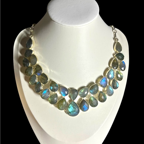 MAXIMALIST. Labradorite Faceted Cabachon Statement Necklace & Earrings Set. - Picture 1 of 6
